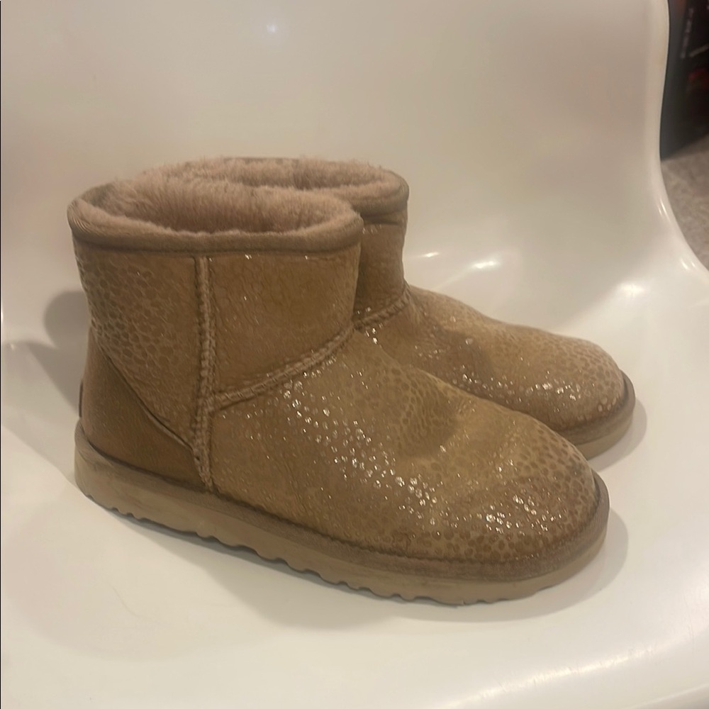 Womens Tan Shearling Boots